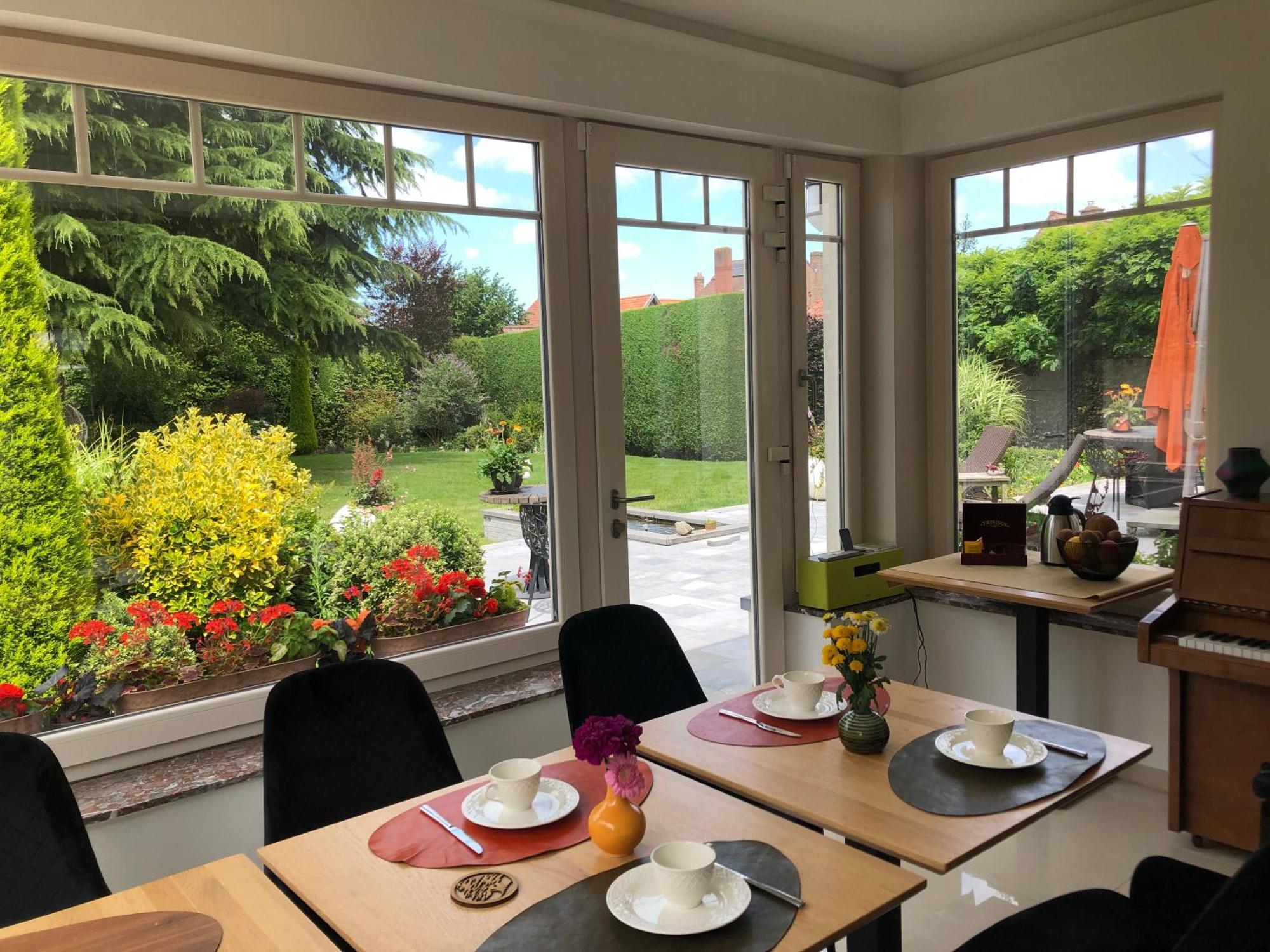 Cedrus Bed & Breakfast Jabbeke  Exterior photo